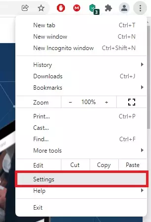 A screenshot showing Chrome's menu with the settings option highlighted